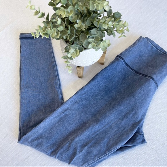 aerie Pants - AERIE leggings denim blue size medium